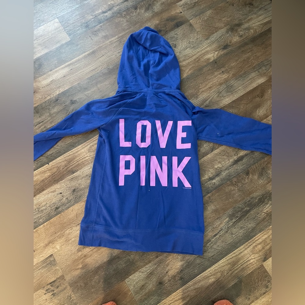 Pink lightweight sleep hoodie, front pocket, purple large